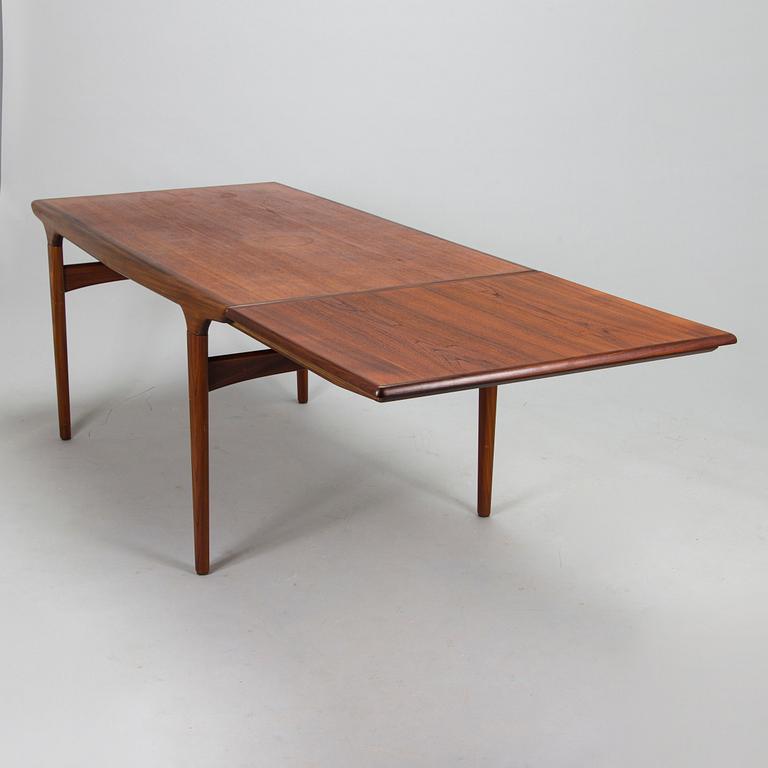 Johannes Andersen, a 1960s teak dining table Uldum Denmark.