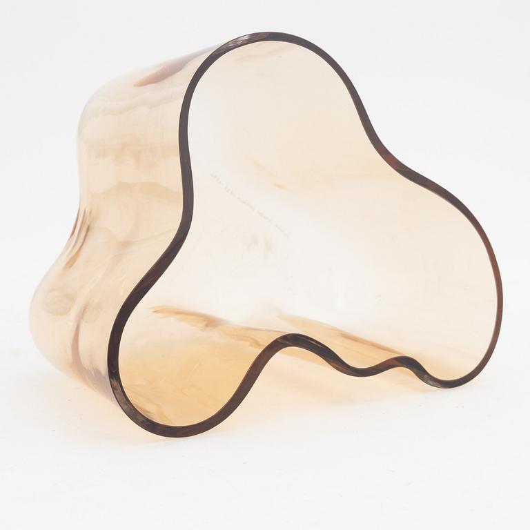 Alvar Aalto, a glass vase model '3030', signed Alvar Aalto Iittala, 1936-1996.