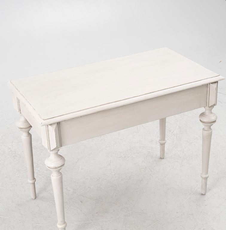 A writing desk from around the year 1900.