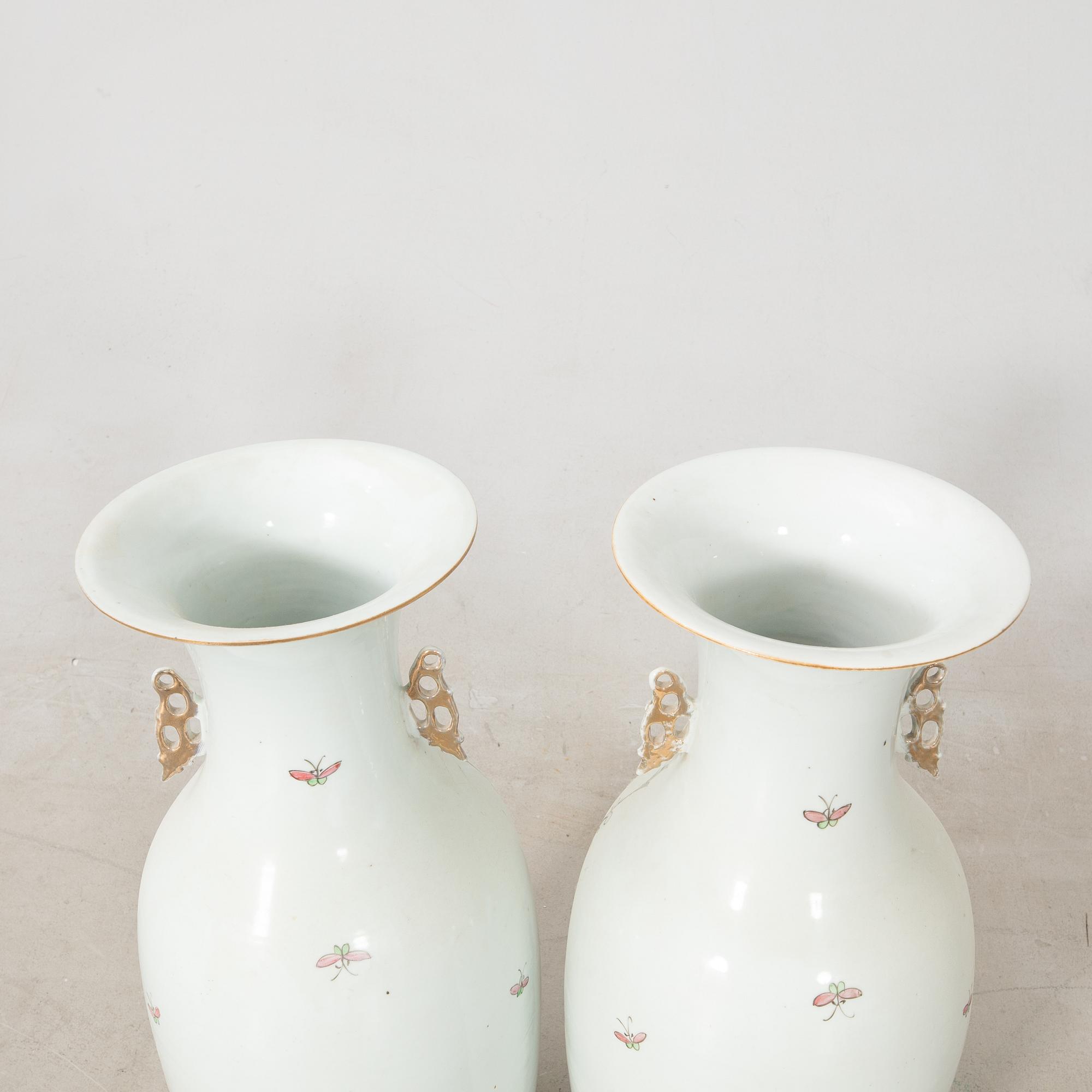 Golvvaser ett par Kina 1900-tal porslin.