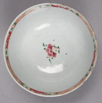 SKÅL samt FAT, porslin, Kina, 1700-tal.