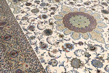 A carpet, sk Royal Kashan, ca 432 x 313 cm.