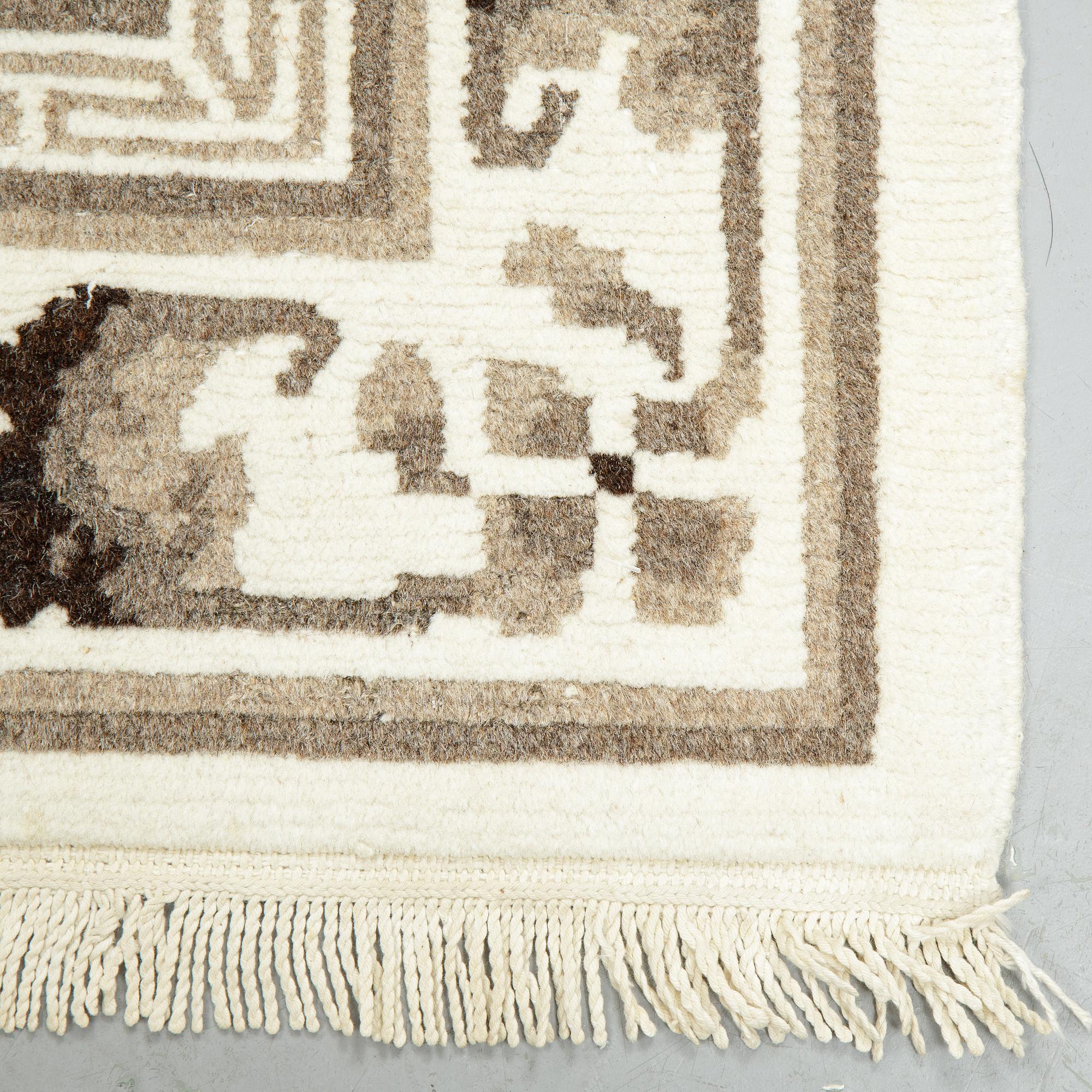 Matta, Old Tibet, ca 165 x 92 cm.
