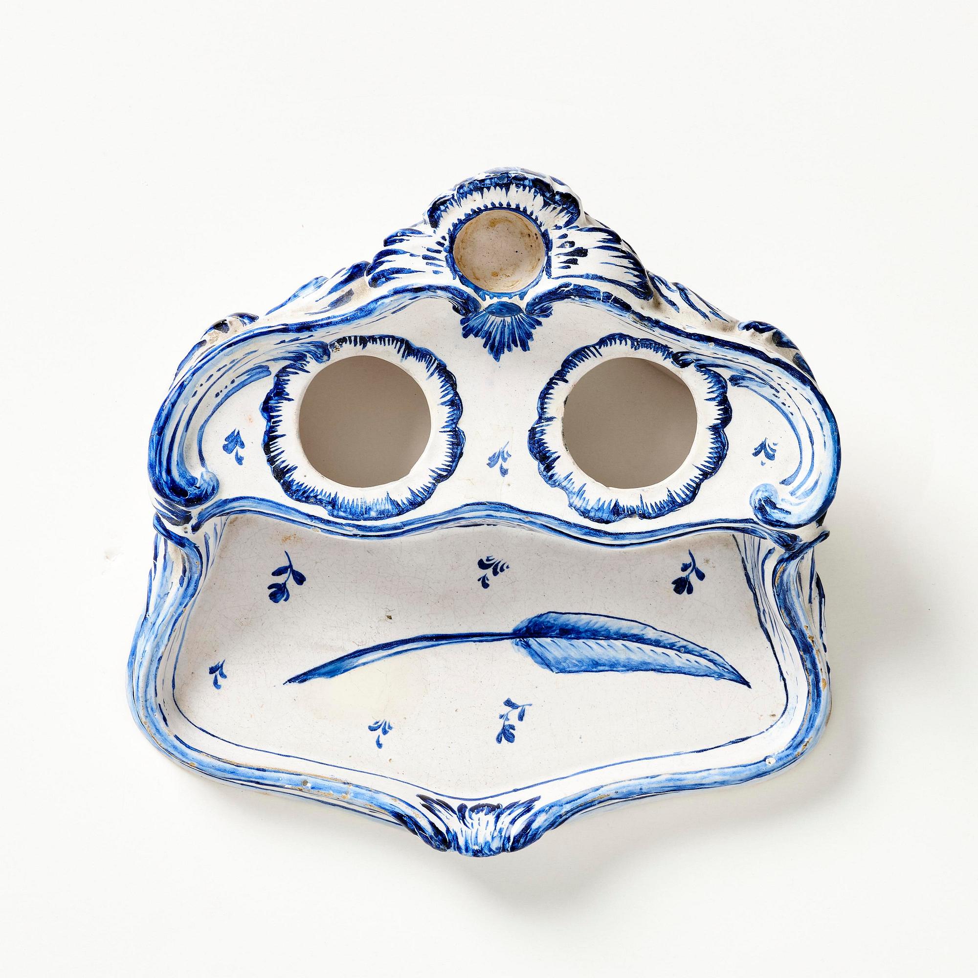 Skrivställ, fajans, Rörstrand (omärkt), Rokoko, 1700-tal.