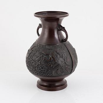 A Japanese bronze vase, signed, 20th century.