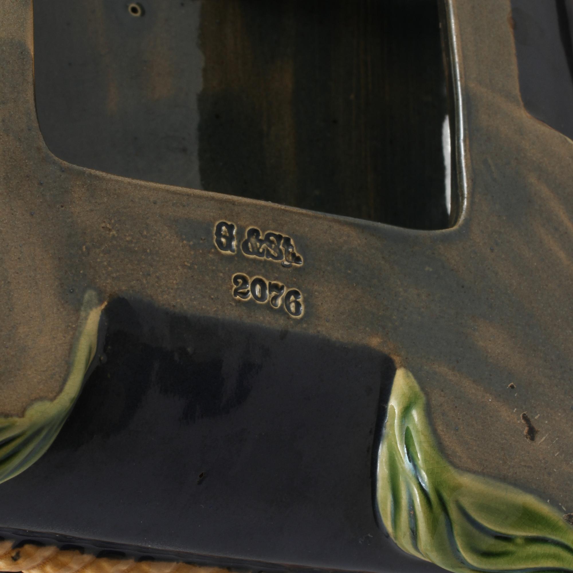 BORDSLAMPA, majolika, Gerbing & Stephan, Österrike, 1800-talets slut.