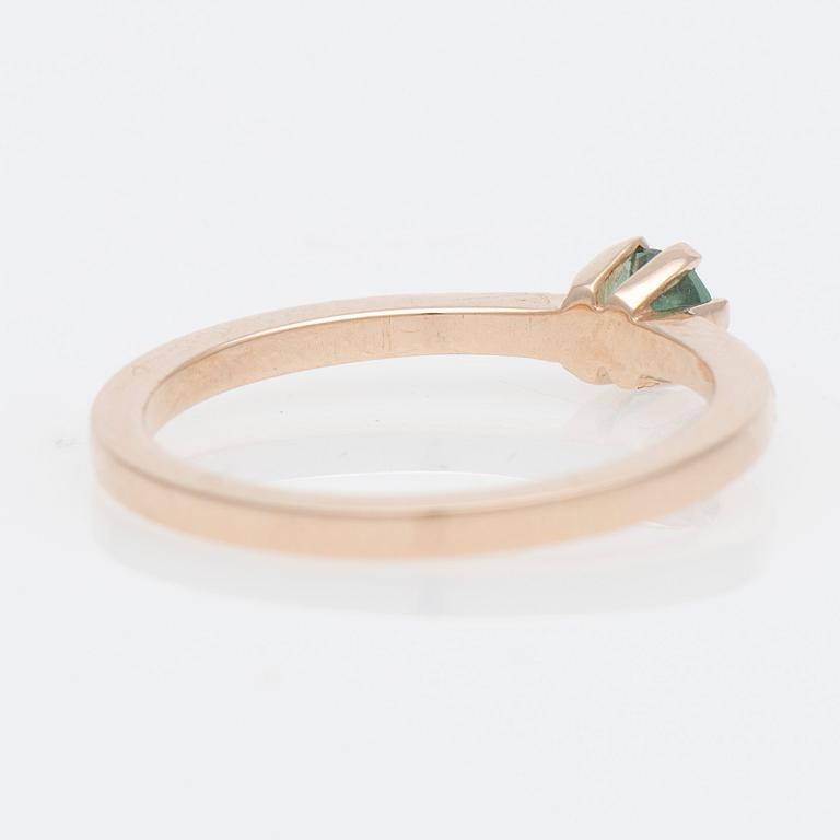 RING, fasettslipad turmalin, diamanter, 14K gold.