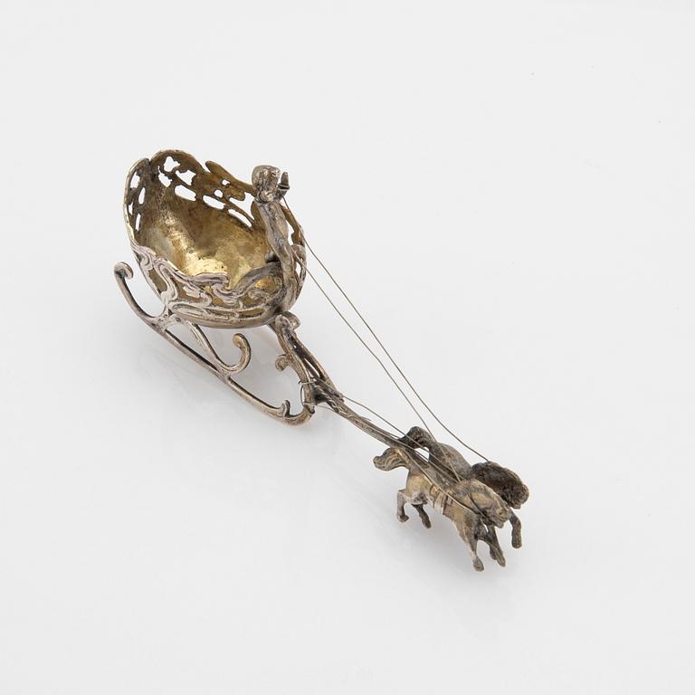 Bordsdekorationer och berlocker, silver, 9 delar.