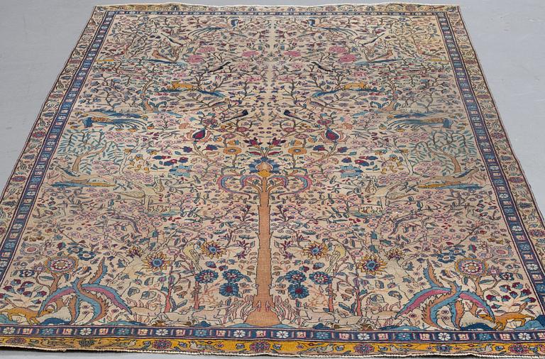MATTO, semi-antique persian possibly Esfahan/Tehran/Kashan ca 259 x 156 cm.