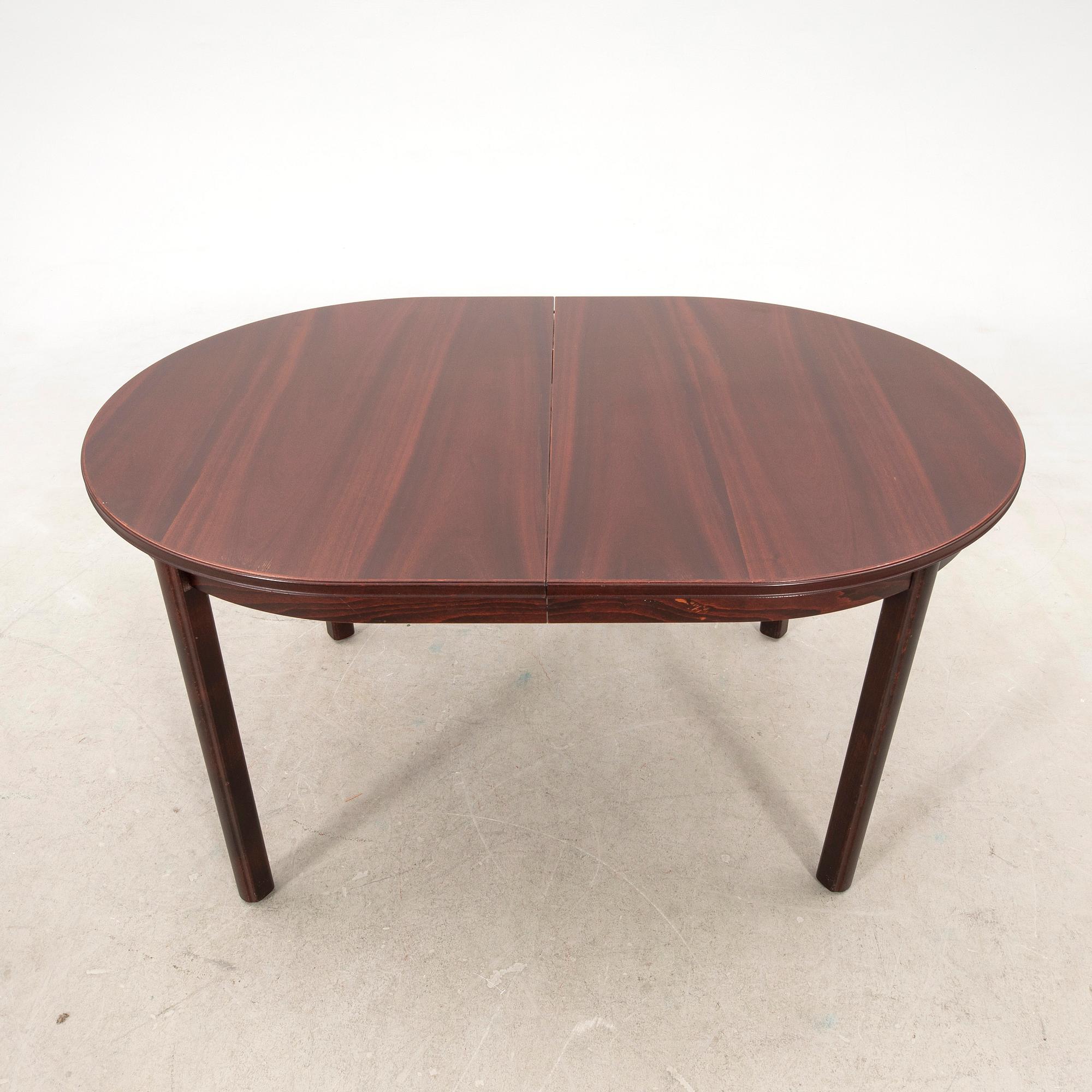 Dining table, late 20th century.