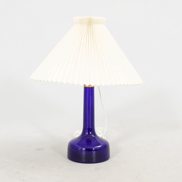 Bordslampa Le Klint/ Holmegaard Danmark 1900-talets andra hälft.