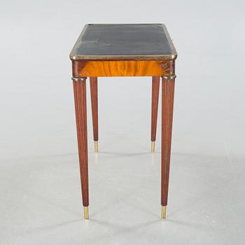 A side table, first half of the 20th century.