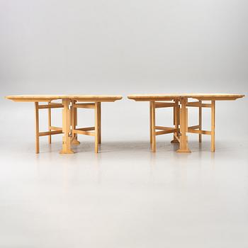 Slagbord, ett par efter 1700-tals modell, tillverkade omkring 1960-70.