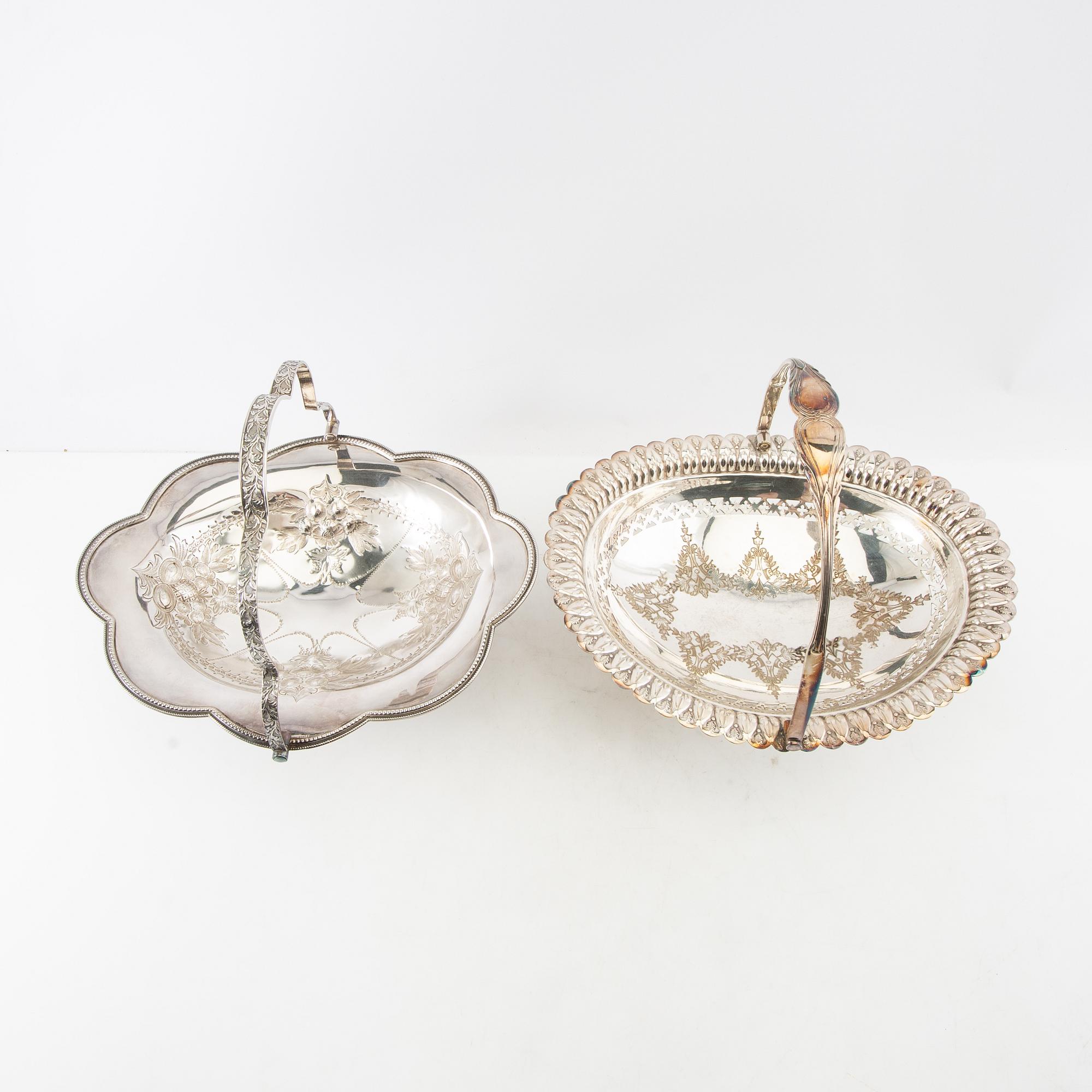 Bread baskets, 2 pieces, silver-plated, early 20th century.