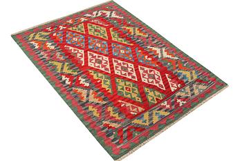 A Kilim rug, c. 180 x 125 cm.