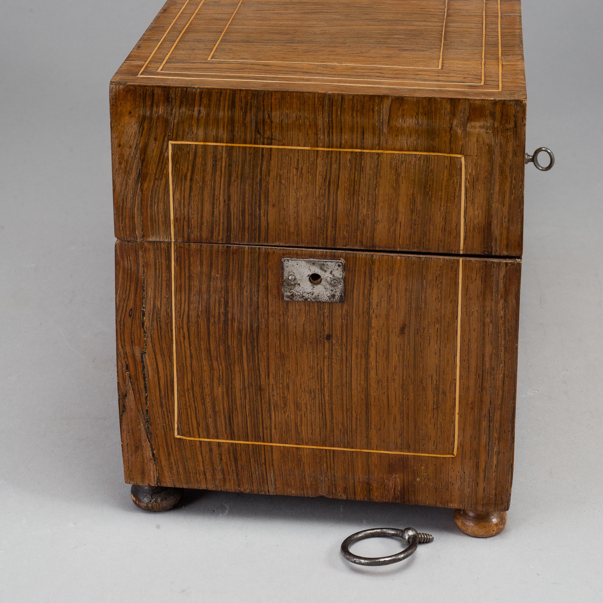 FLASKSCHATULL, sent 1800-tal.