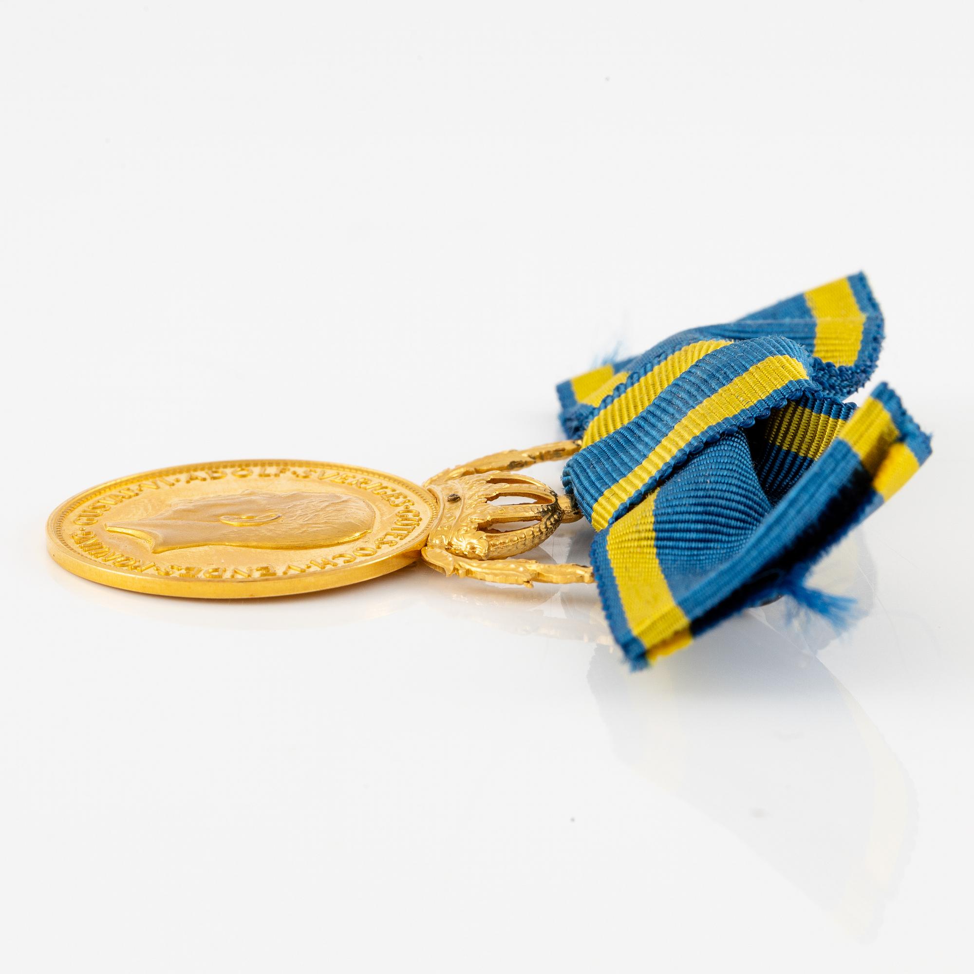 Medal, 18k gold, Sweden, Gustav VI Adolf.