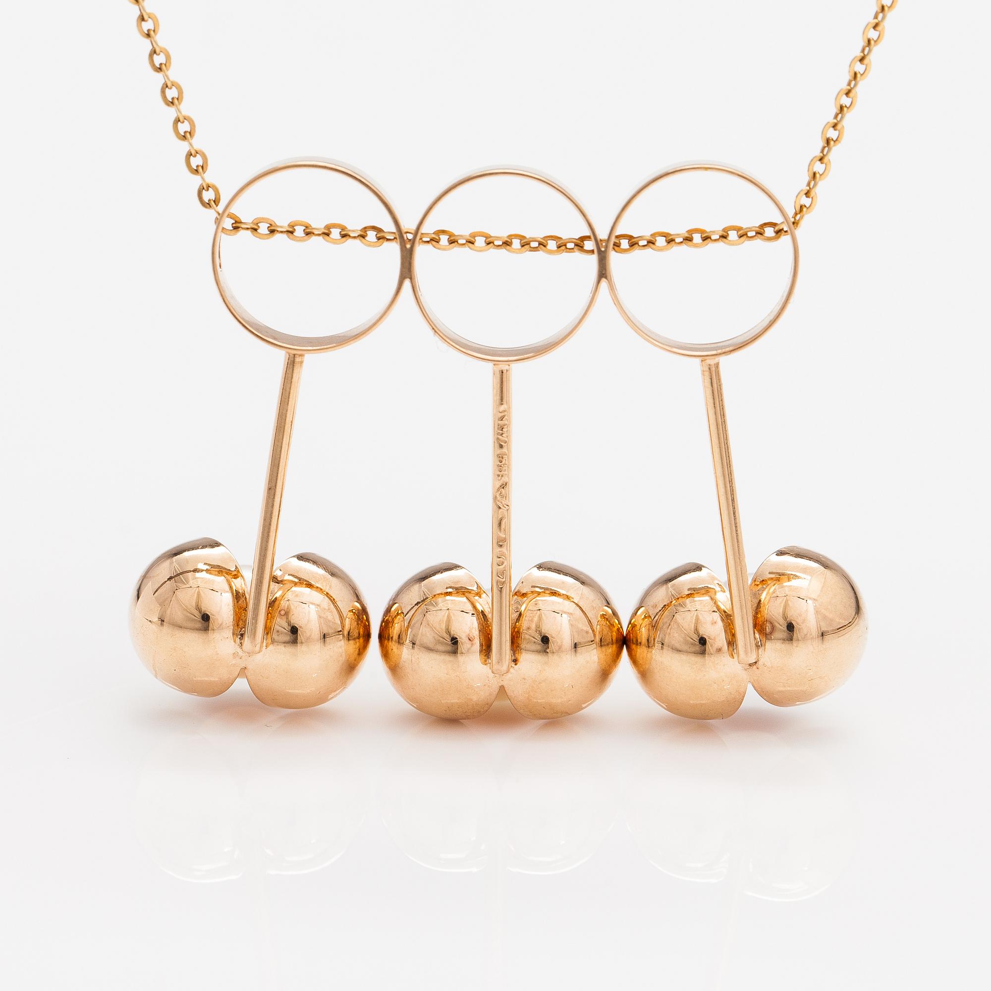 Olli Auvinen, A 14K gold and cultured pearls necklace. Westerback, Helsinki 1967.