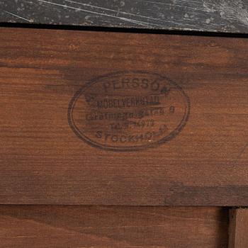 Byrå, gustaviansk stil, 1900-tal, A Persson Möbelverkstad Stockholm.