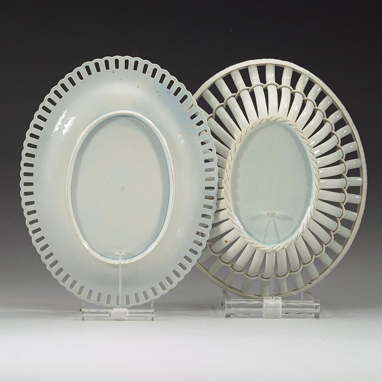 An English cream ware chesnut basket, early 19th Century.