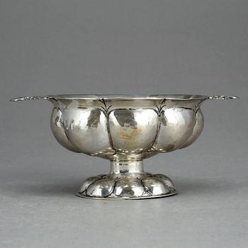 SKÅL PÅ FOT, silver, barockstil, sannolikt Tyskland, svenska importstämplar, 1900-tal. Vikt ca 147 gram.