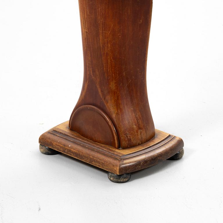 Propeller table, 20th century.