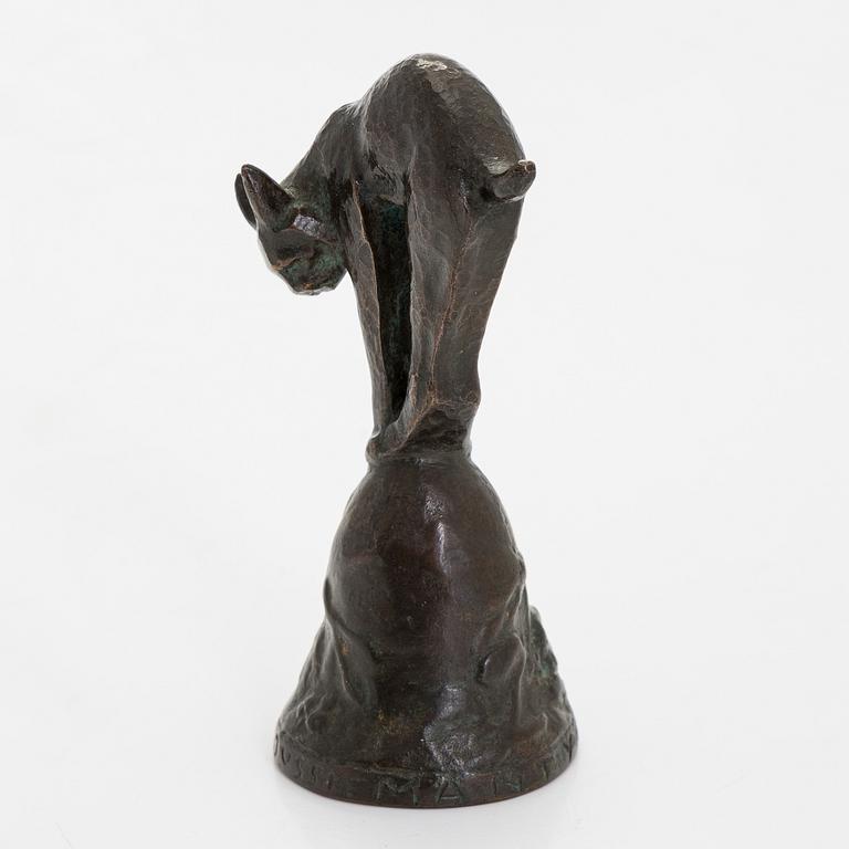 Jussi Mäntynen, Lynx on a counter bell.