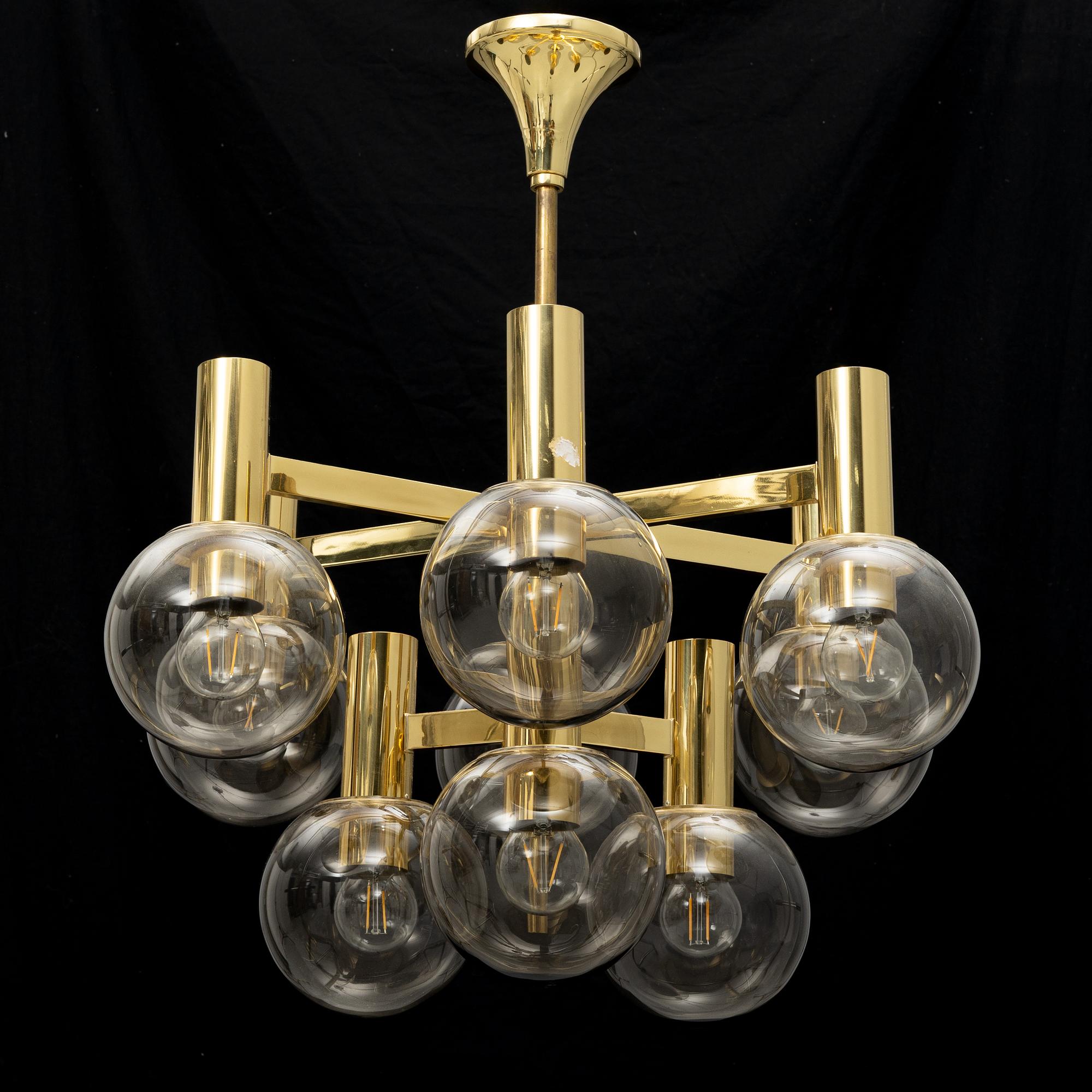 A 1960's ceiling lamp.