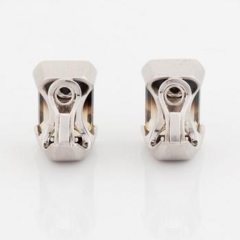 A pair of Tina Karlsson earrings in 18K white gold set with facted quartz.