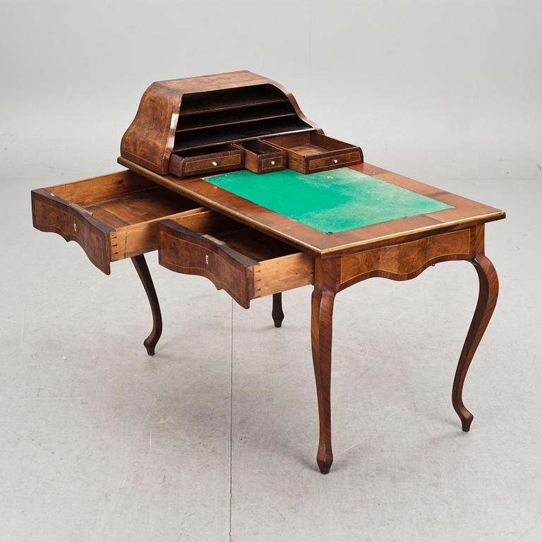 SKRIVBORD, rokokostil, 1800-talets slut.
