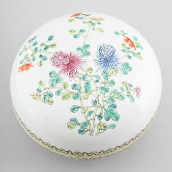 LOCKSKÅL, porslin, Kina, 1900-tal.