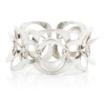 607. Theresia Hvorslev, a bracelet, silver, Falköping 1972. For Alton.