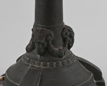 BORDSLAMPA, 1900-talets första hälft.