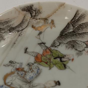 A Chinese porcelain jug with lid, vase, bowl, and serving dish,  18th-19th Century.