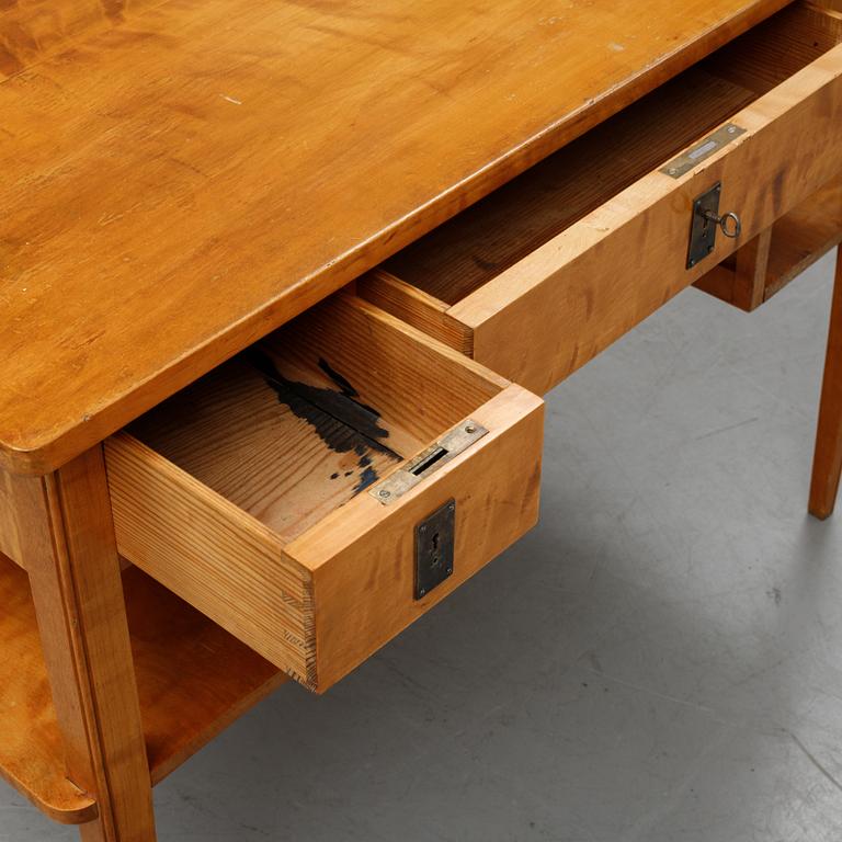 Alf Wallander, attributed to. A birch desk, early 20th Century.