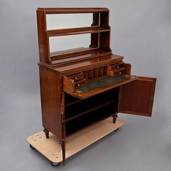 KIRJOITUSLIPASTO HYLLYKÖLLÄ, directoire-tyyli, 1900-luvun alku.