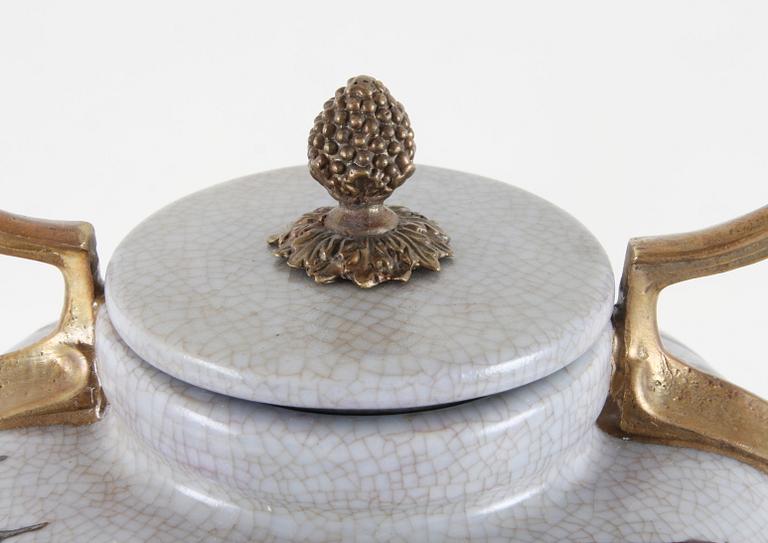 LOCKURNA, porslin. Jugendstil, 2000-tal.