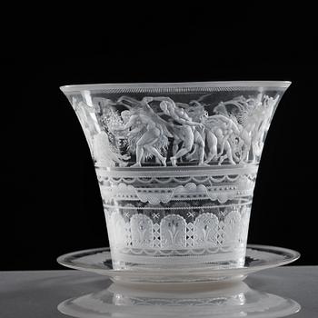 Simon Gate, An important Simon Gate engraved bowl, excuted by Orrefors, Sweden 1924, model 122.