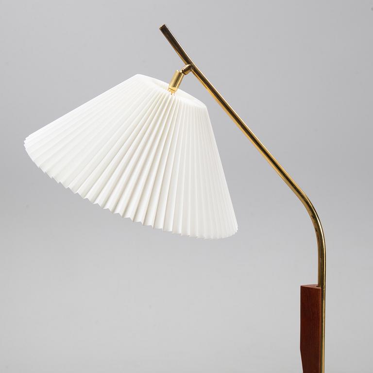 Svend Aage Holm Sørensen, tillskriven, golvlampa, Holm Sørensen & Co Danmark, 1950-tal.