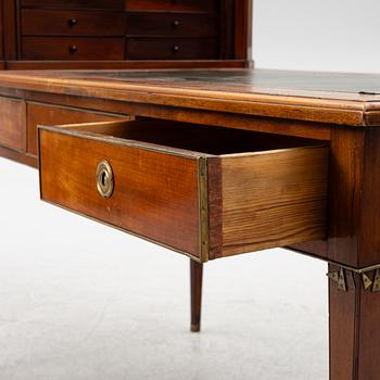 A late Gustavian desk, circa 1800.