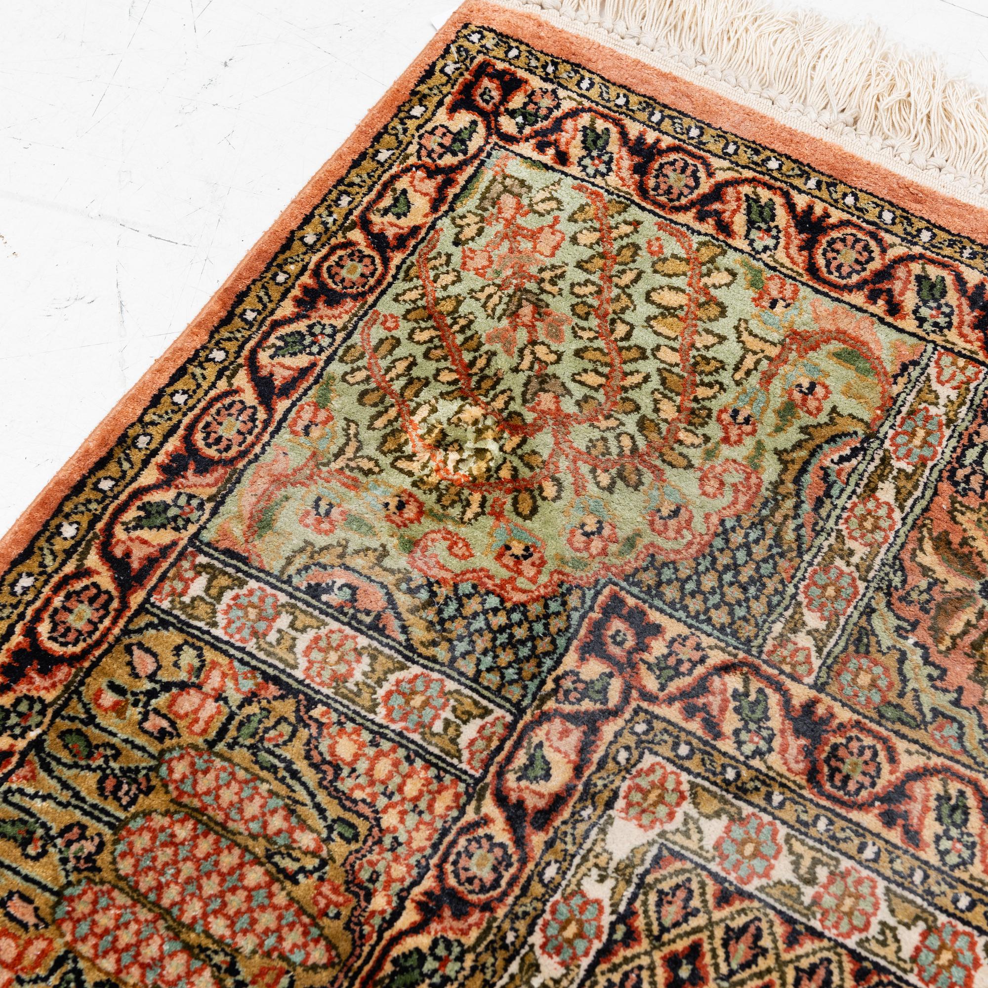 Rug, Kashmir, approx. 216 x 154 cm.