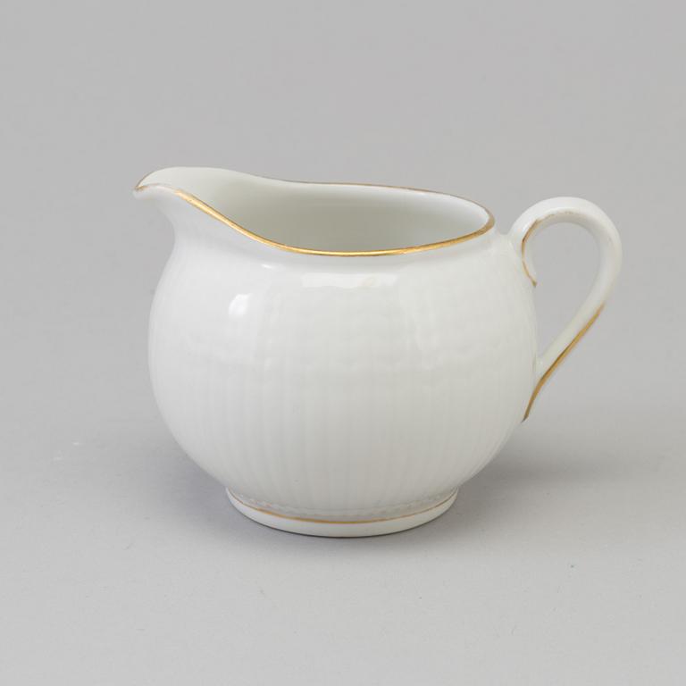 LOUISE ADELBORG, kaffeservis, 44 delar, "Swedish Grace", med guldkant, Rörstrand.