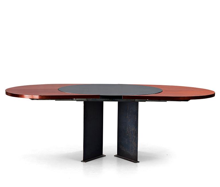 A dining table by Per Öberg Architects, late 20th century dinner table.