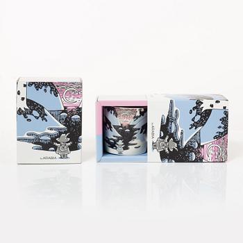 Arabia, Moomin mugs, plates and a jug, 7 pieces, porcelain, Finland.