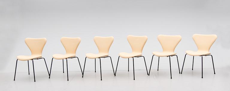 STOLAR, 6 st, "Sjuan", Arne Jacobsen för Fritz Hansen, Danmark, 1900-talets slut.