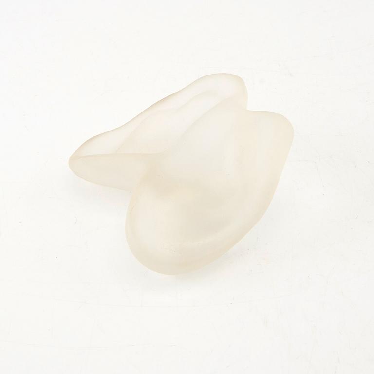 Monika Larsen Dennis, sculpture.