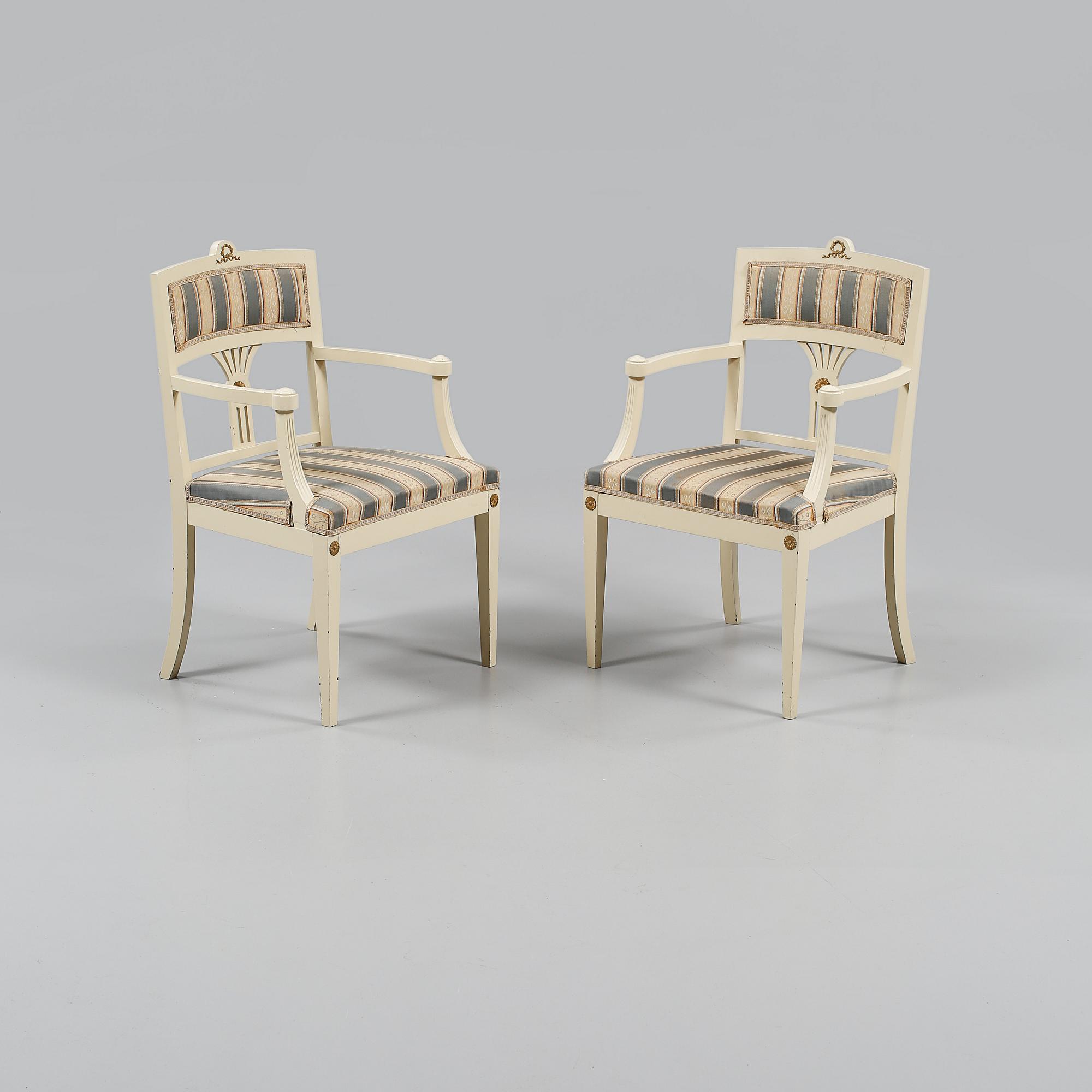 KARMSTOLAR, ett par, 1900-talets första hälft.