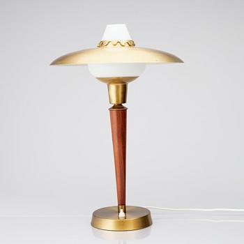 Hans-Agne Jakobsson, a table lamp, model "2932", Karlskrona Lampfabrik, Sweden 1950s.