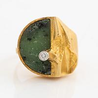 Björn Weckström, Ring, 18K gold with a zoisite and a round brilliant-cut diamond, Finland 1977. By Lapponia.