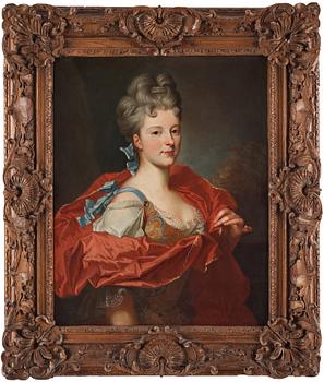 533. Nicolas de Largilliere Tillskriven, Dam iförd klänning i brokadsiden och röd fischy.